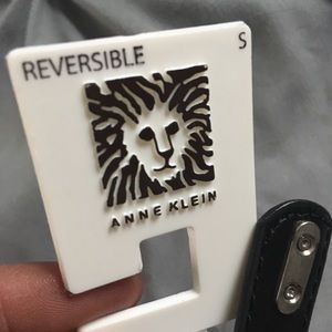 ❌❌SOLD❌❌Twist Close Belt